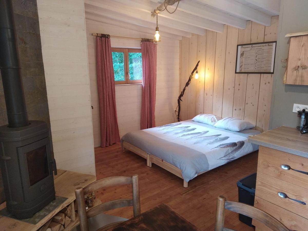 Gite Nature Au Pied Des Hetres Vitrac-sur-Montane Exterior foto