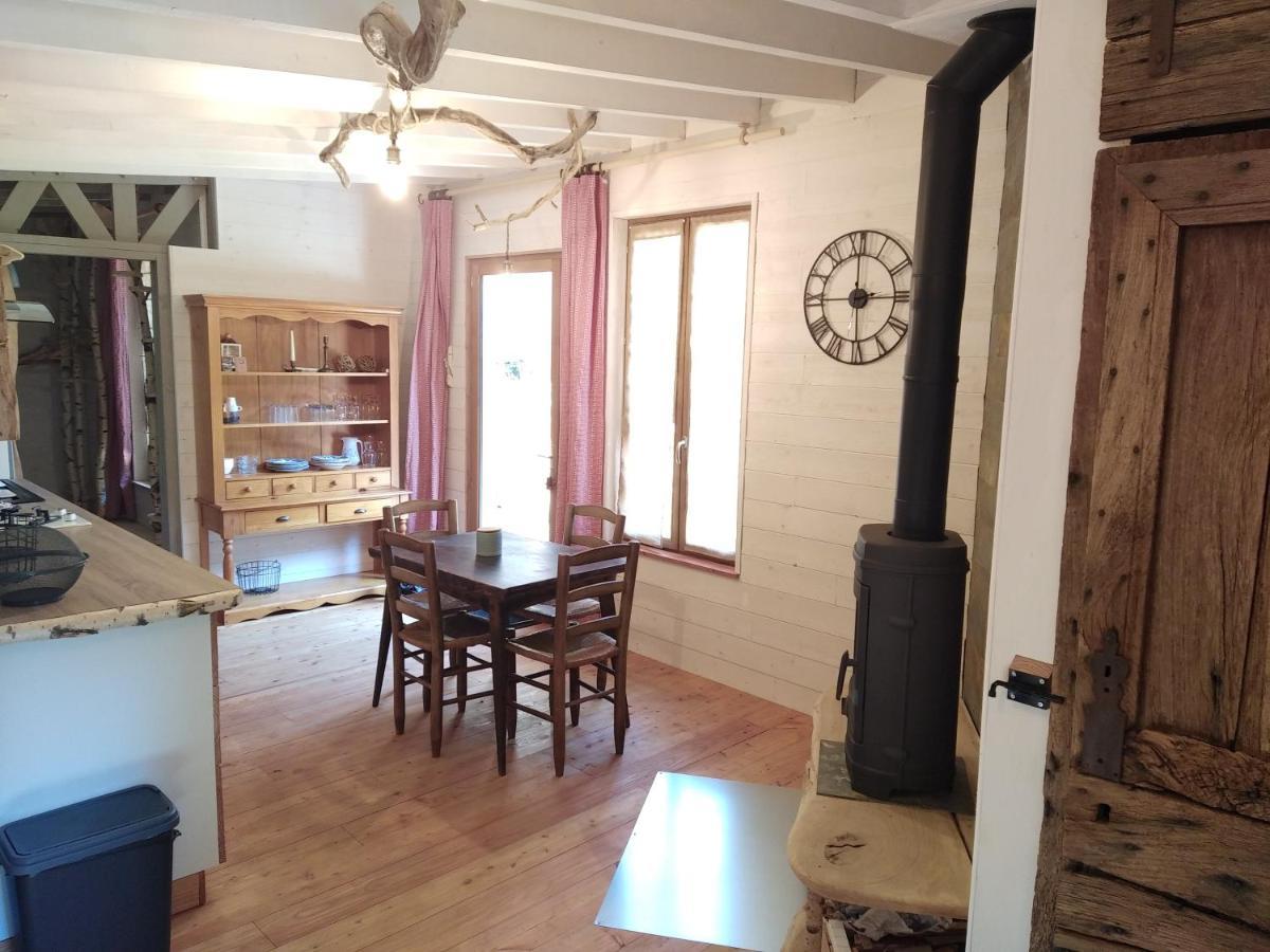 Gite Nature Au Pied Des Hetres Vitrac-sur-Montane Exterior foto